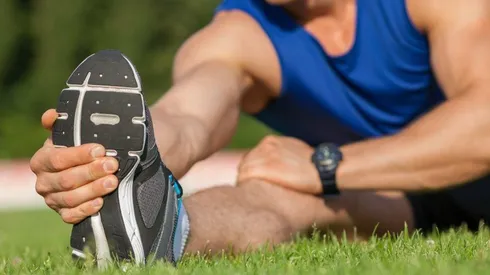 Calentar antes de hacer cualquier actividad física es clave para evitar lesiones y para rendir deportivamente mejor.
