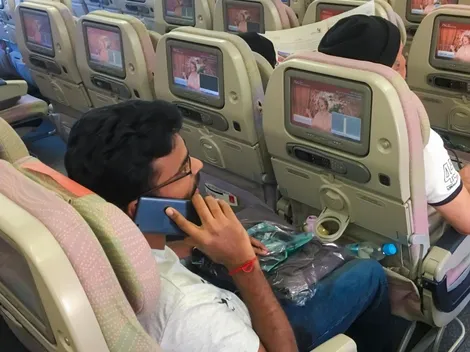 Fin a la discusión: Expertos explican si se puede o no usar el celular durante un vuelo