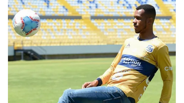 Aún no hay Copete para Everton: pase del jugador no ha llegado a Viña del Mar
