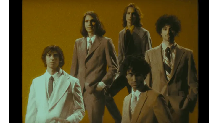 The Strokes revela "Bad Decisions"