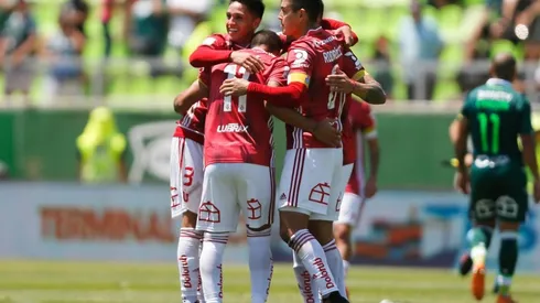 Los azules se abrazan