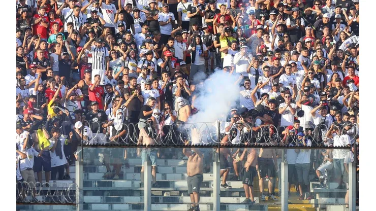 Mayne Nicholls condena el actuar de algunos hinchas.