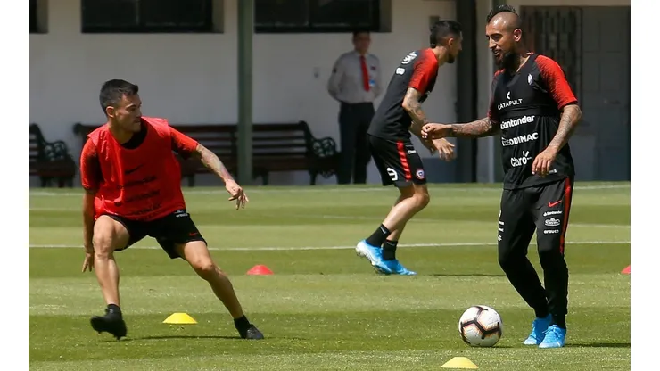 Arturo Vidal saca pecho por récord al que llegó antes que Charles Aránguiz en Alemania