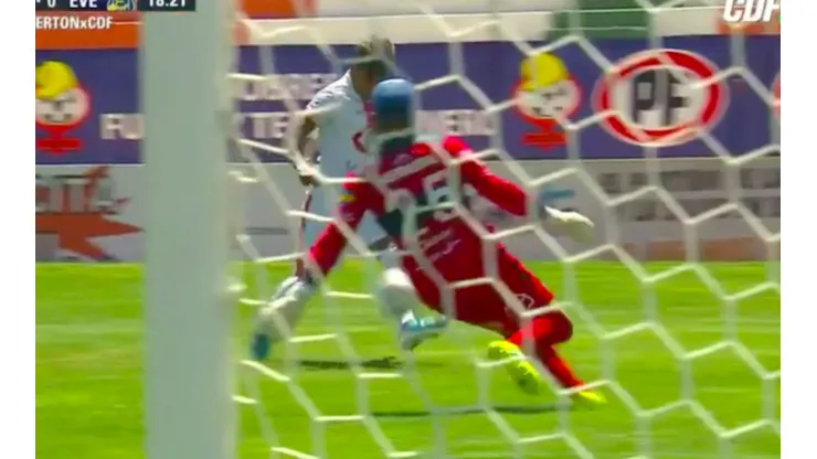 ¡Golazo! La tremenda joya de Juan Carlos Gaete ante la salida de Johnny Herrera