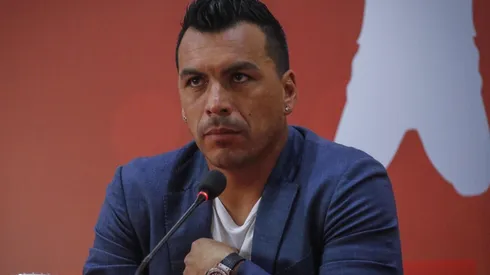 Paredes es criticado por apoyar a representante acusado de abuso sexual.