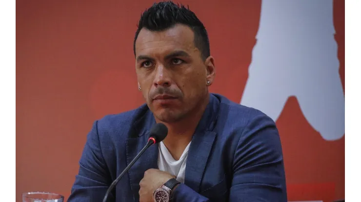Paredes es criticado por apoyar a representante acusado de abuso sexual.