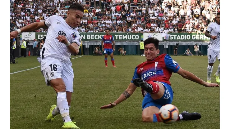 Colo Colo y Católica animarán el partido de la cuarta fecha del torneo nacional.