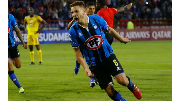 Huachipato sacó una ventaja para el partido de vuelta en Colombia.