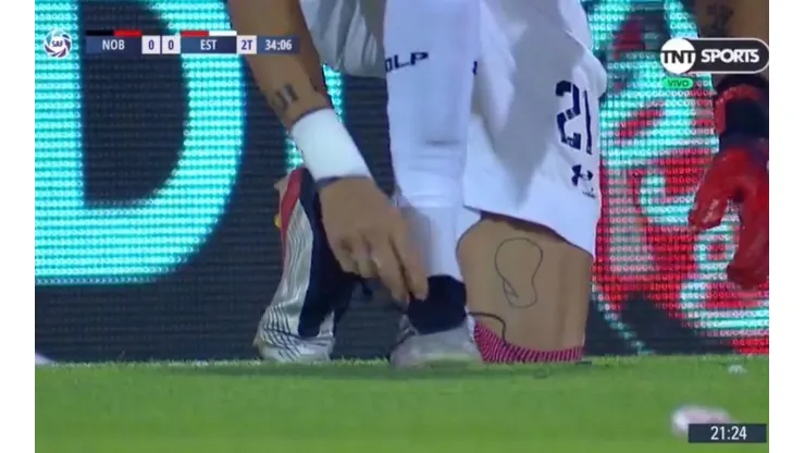 Notable: arquero de Estudiantes de La Plata revela tatuaje con recordada escena de Los Simpsons