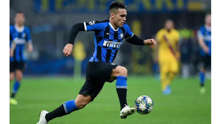 Lautaro Martínez con la camiseta de su actual equipo Internazionale