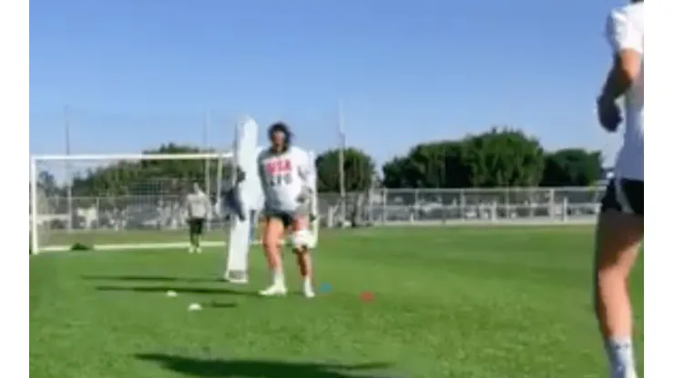 ¡Tremenda! Alex Morgan no para con nada y se luce entrenando con siete meses de embarazo