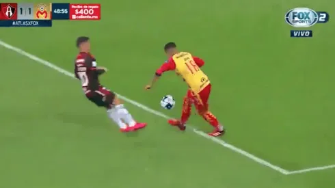 Jara debuta con un feo condoro en el Morelia