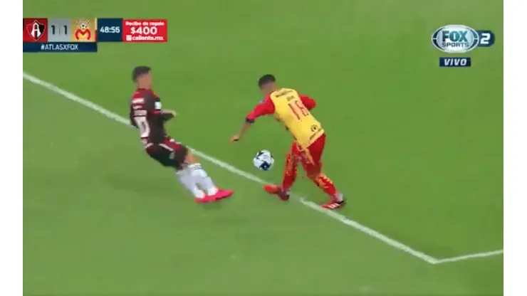 Jara debuta con un feo condoro en el Morelia