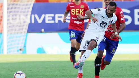 Ronald de La Fuente ante Unión Española en el Estadio Santa Laura