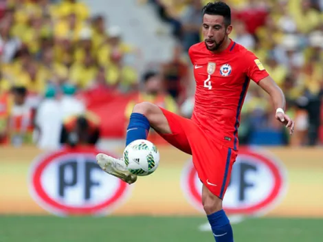 Isla cuenta con lujo de detalles conversación con Román Riquelme