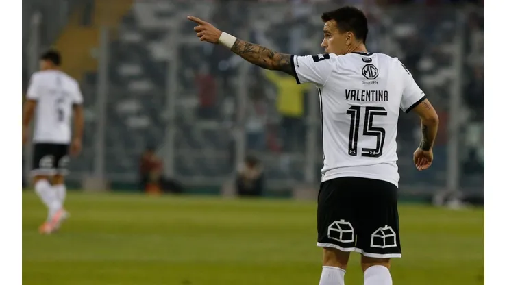 El argentino puede sumar sus primeros minutos de la temporada ante Audax.