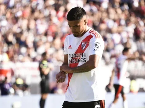 Paulo Díaz es expulsado por una infantil agresión