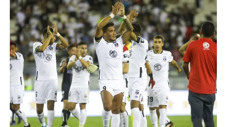 Los Albos se miden ante Cobresal en El Salvador.