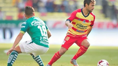 Meneses gana el duelo de chilenos en México.