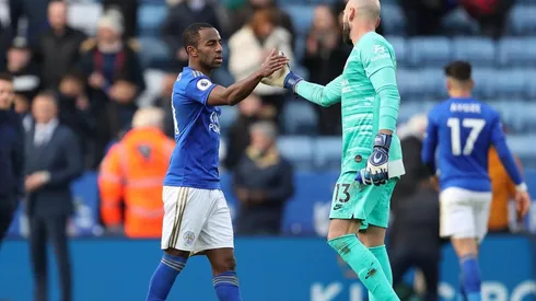 Pese a Willy Caballero Chelsea sale ileso de Leicester