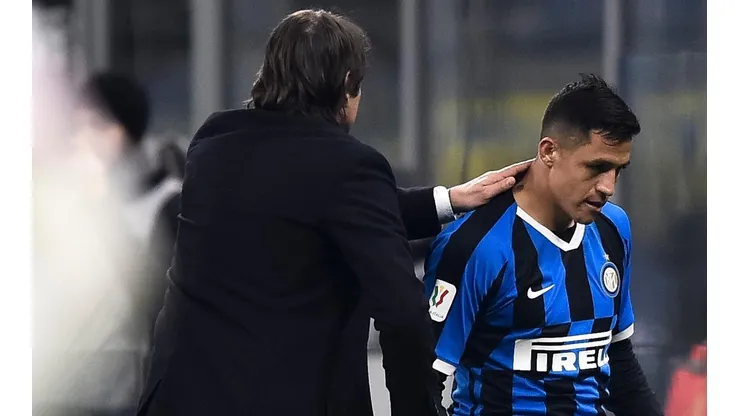 Antonio Conte debe elegir entre Alexis y un juvenil de 17 años
