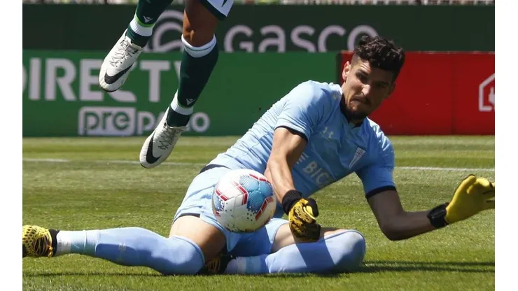 Dituro contra Wanderers.