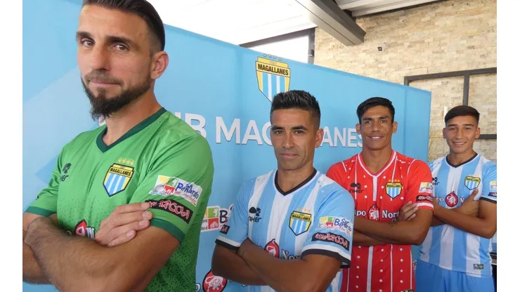 Las camisetas fueron elaboradas con botellas recicladas extraídas del mar.