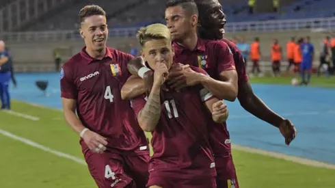 Soteldo festeja su golazo a Argentina.