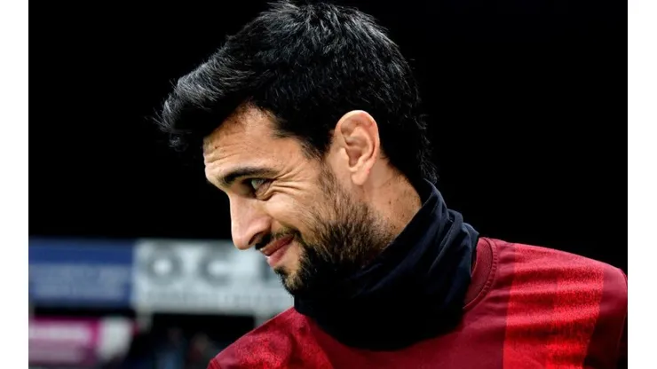 Pastore se queda en Italia
