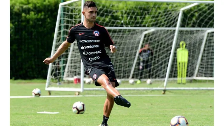 Ramírez es seguido por los albos