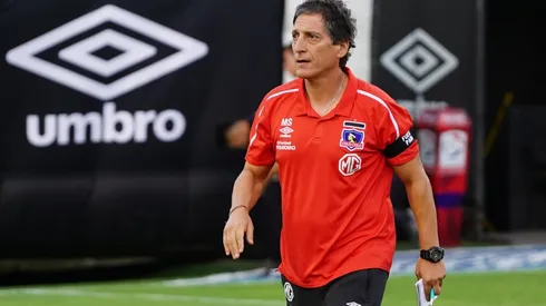 Mario Salas en el partido ante Palestino.