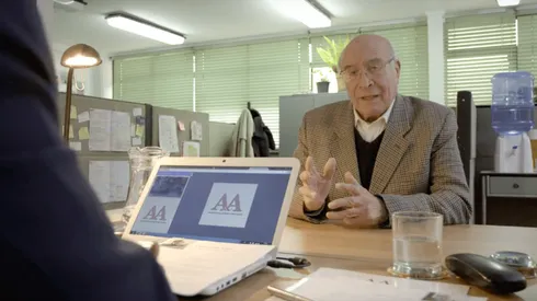 Maite Alberdi presenta "El Agente Topo"