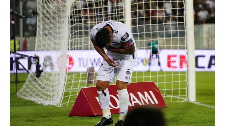 Esteban Paredes al momento de sentir el fuerte y agudo dolor.