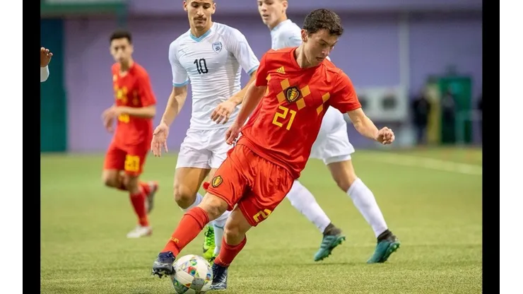 Víctor Mendoza suma dos partidos con la selección Sub 17 de Bélgica