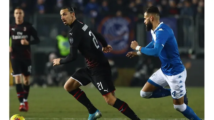 Zlatan podría tener la opción de levantar un trofeo.