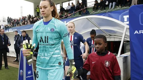 La portera nacional jugó todo el partido.