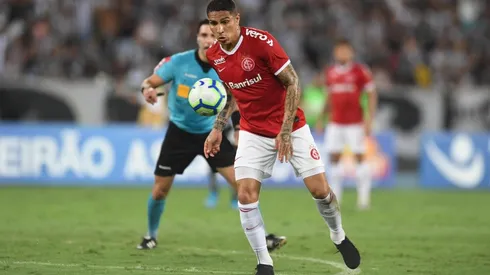 Agente de Paolo Guerrero asegura que "existe la posibilidad" de llegar a Boca Juniors