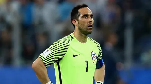 Claudio Bravo reacciona a situación del Hospital Gustavo Fricke