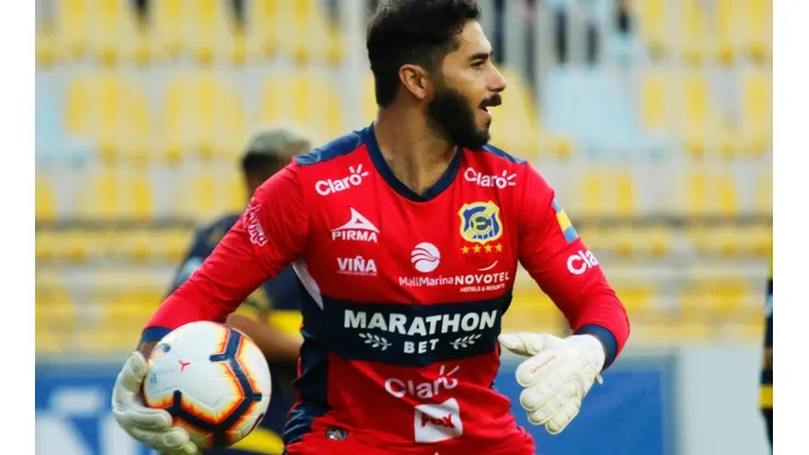 Johnny Herrera y su cariño a Everton: "Siempre me reconocieron como alguien que lo da todo en la cancha"