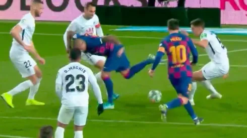 Crack: Arturo Vidal mete tremendo taco para habilitar a Lionel Messi ante el Granada