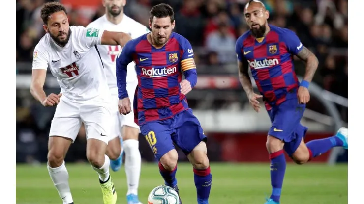 Arturo Vidal responde a Quique Setién y es clave para trabajado triunfo del Barcelona ante el Granada