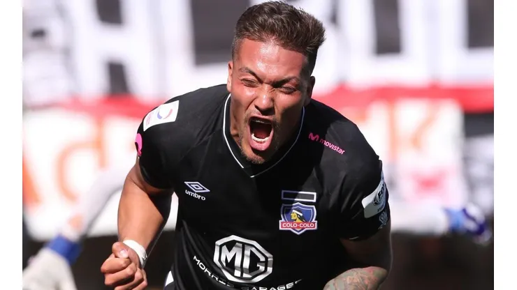 Parraguez es el goleador albo