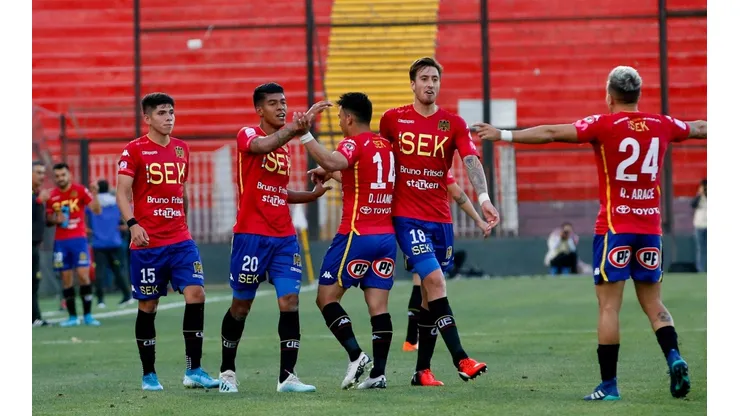 Los hispanos acatarán las sanciones económicas por no presentarse a jugar.