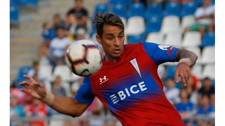 El delantero debutará oficialmente con la camiseta Cruzada.