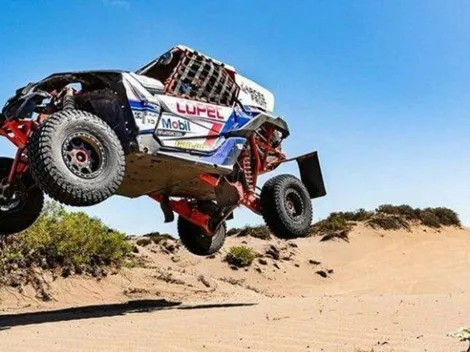 Chaleco López termina en la tercera posición del Rally Dakar