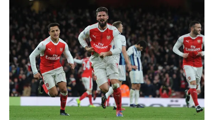 Olivier Giroud formó una dupla goleadora con Alexis Sánchez en el Arsenal de Arsene Wenger