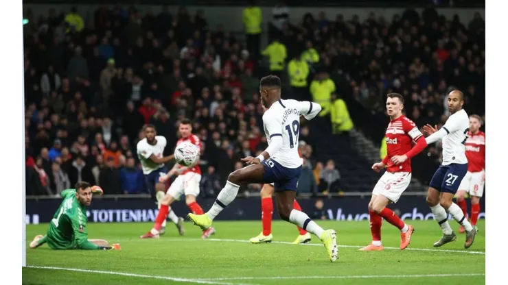 Tottenham vence al Middlesbrough y avanza en la FA Cup
