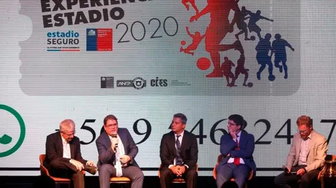 Autoridades buscan mejoras para el fútbol chileno en Seminario Internacional Experiencia Estadio