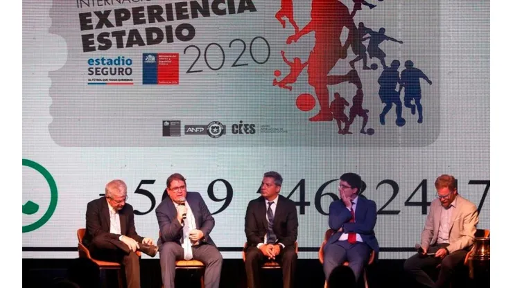 Autoridades buscan mejoras para el fútbol chileno en Seminario Internacional Experiencia Estadio