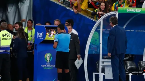 Los árbitros chilenos ya tiene experiencia dirigiendo con este formato.